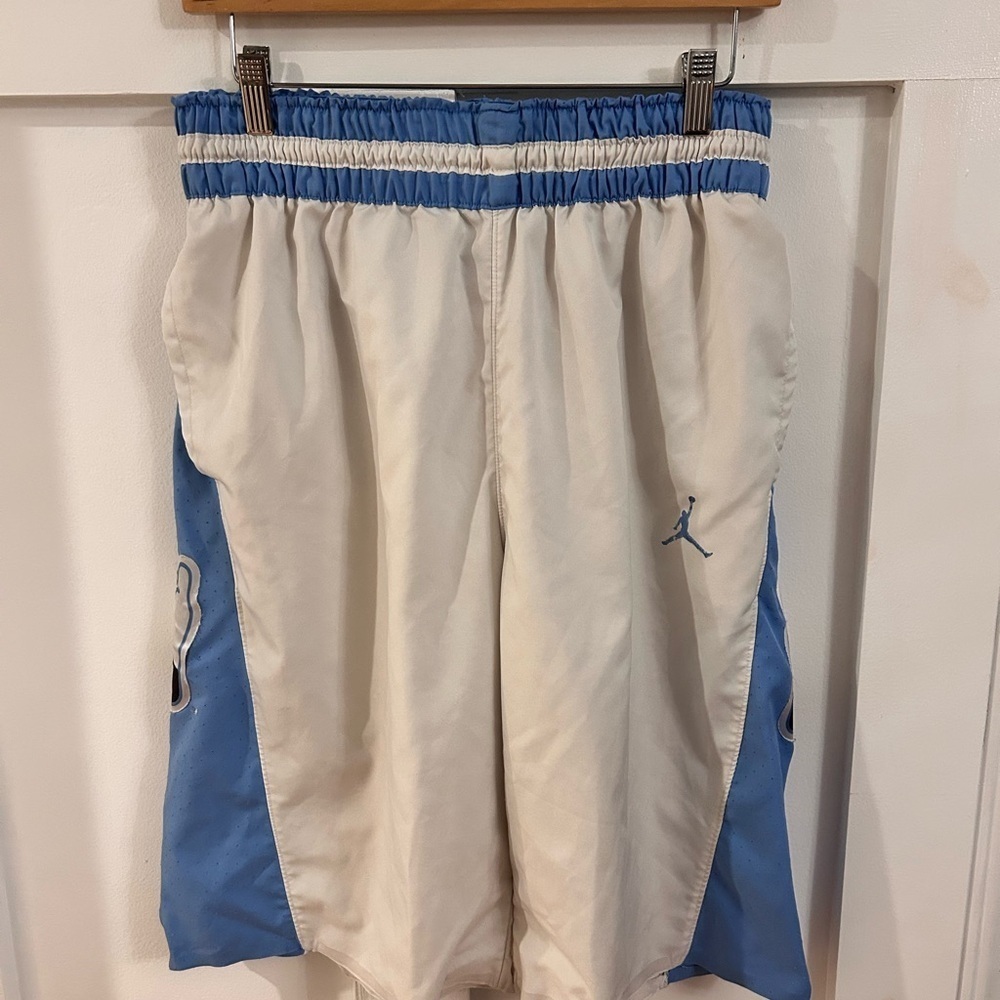 Nike Jordan UNC North Carolina Tar Heels Team Shorts Mens Size medium Retro